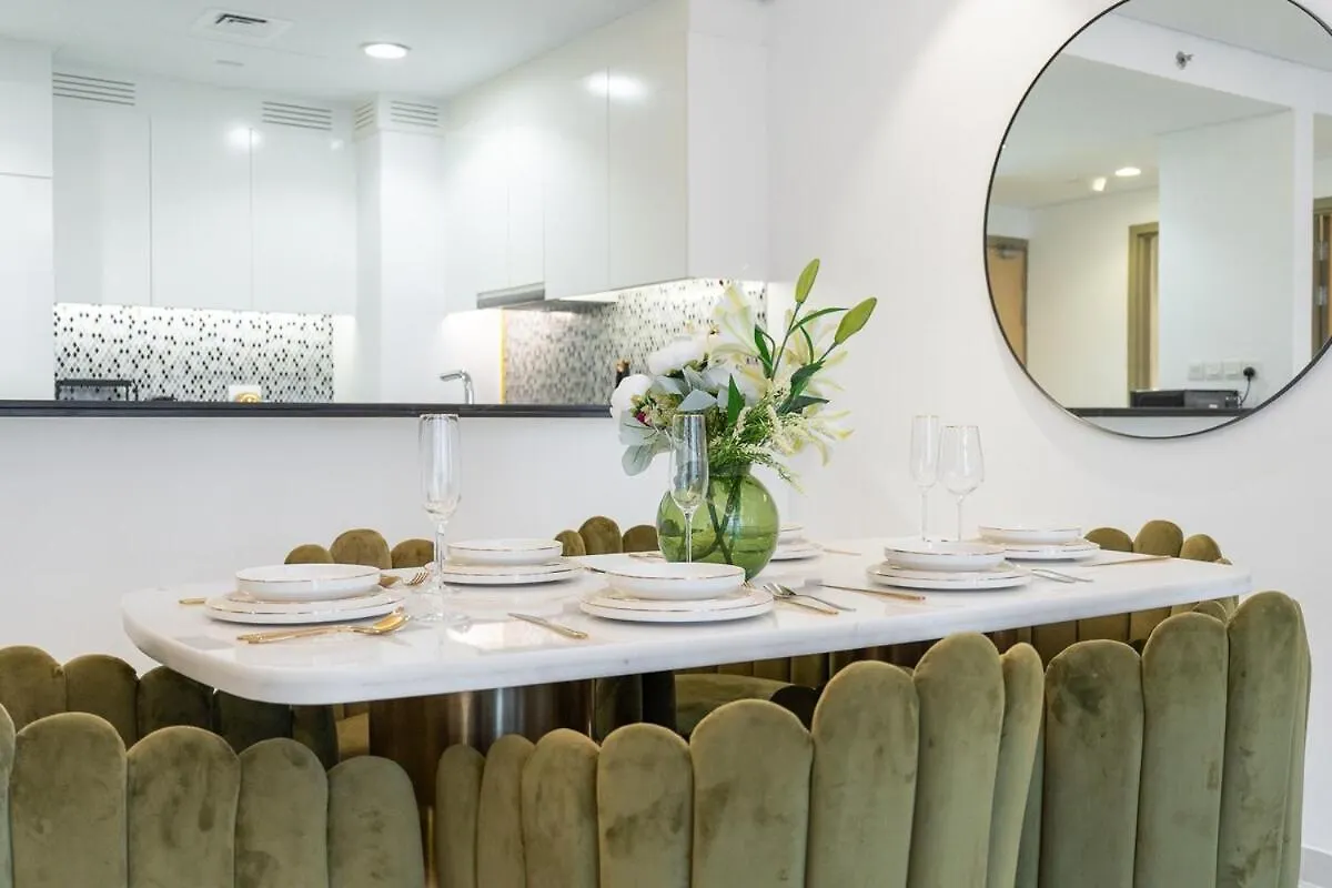 Modern 2Br Apartment Perfect For 4 In Business Bay Dubai